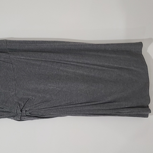 Grey dress pleaded side - Picture 4 of 4